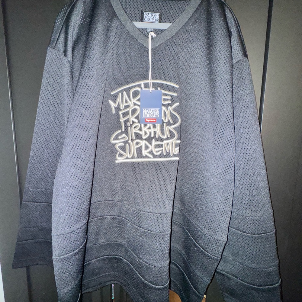 SUPREME Men’s Jersey